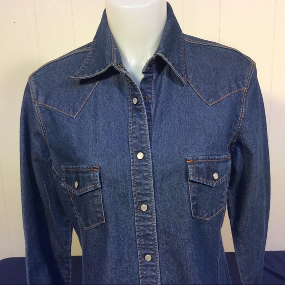 Levis Womens Western Denim shirt with peral snaps size medium - Picture 2 of 7